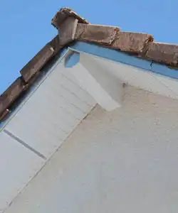 Réparation de dessous de toiture PVC 69
